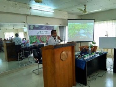 ছাদে বা বারান্দাতে সবজি চাষ বিষয়ক হাতে কলমে প্রশিক্ষণ কর্মশালা অনুষ্ঠিত