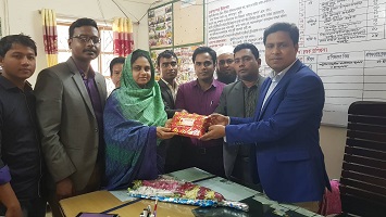 নকলায় অতিরিক্ত কৃষি অফিসারের যোগদান, ফুলদিয়ে বরণ