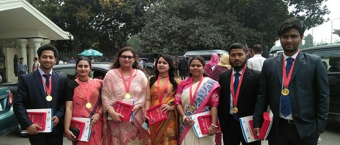 প্রধানমন্ত্রী স্বর্ণপদক পেলেন  পবিপ্রবির ৭ শিক্ষার্থী