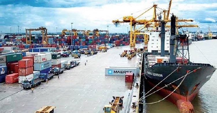 সুন্দরবনে বঙ্গোপসাগরে বৈরী আবহাওয়া মোংলাবন্দরে পণ্য খালাস কাজ ব্যাহত