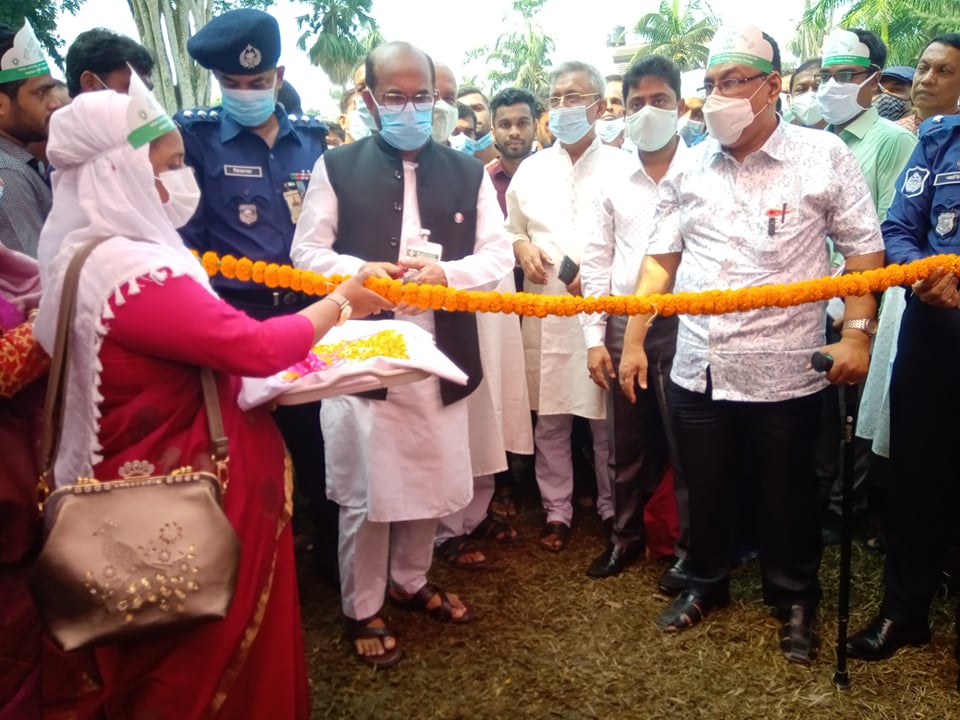 পিরোজপুরের নেছারাবাদে কৃষি প্রযুক্তি মেলা উদ্বোধন করেন মৎস্য ও প্রাণিসম্পদ মন্ত্রী