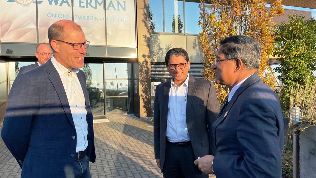 পেঁয়াজ সংরক্ষণে উন্নত প্রযুক্তিকে কাজে লাগানোর উদ্যোগ নেয়া হবে-কৃষি মন্ত্রী